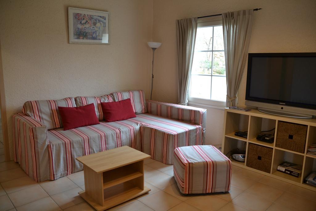 Etang Vallier Resort Brossac Exterior foto